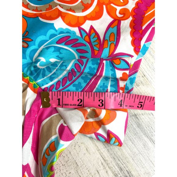 Trina Turk Women’s Size 2 Multicolor Floral Designer Shorts cotton stretch - Picture 3 of 7